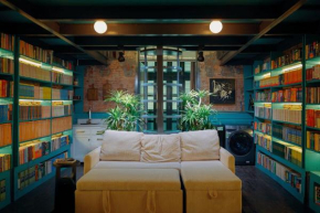 Homestay in the heart of Almanach House old town